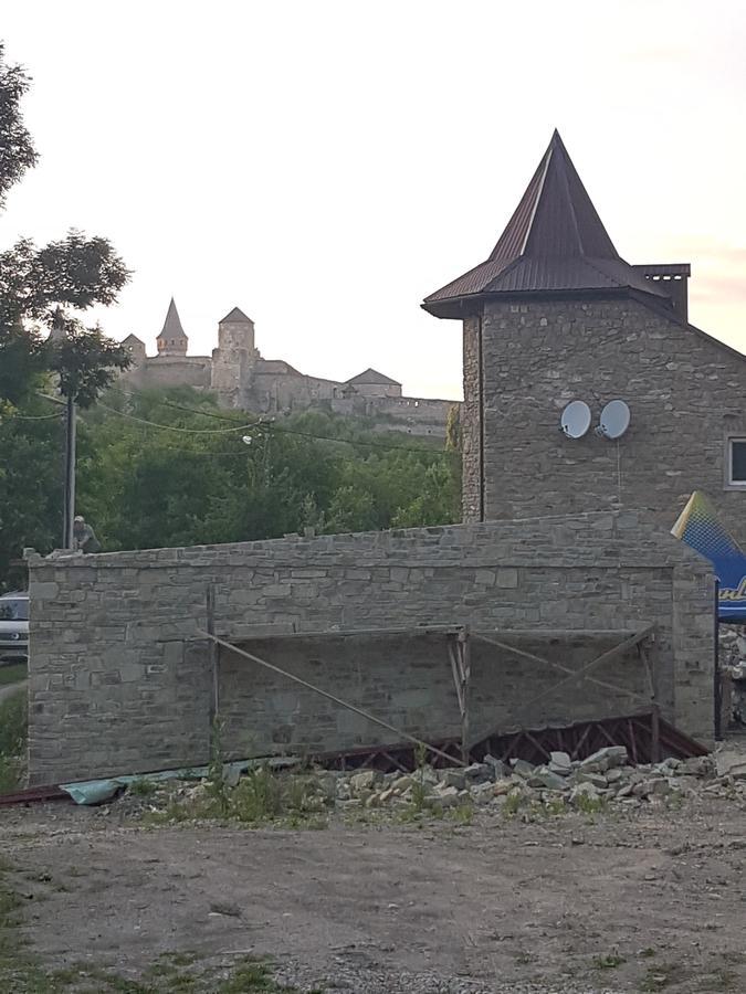 Smotrytska Vezha Hotel Kamianets-Podilskyi Luaran gambar