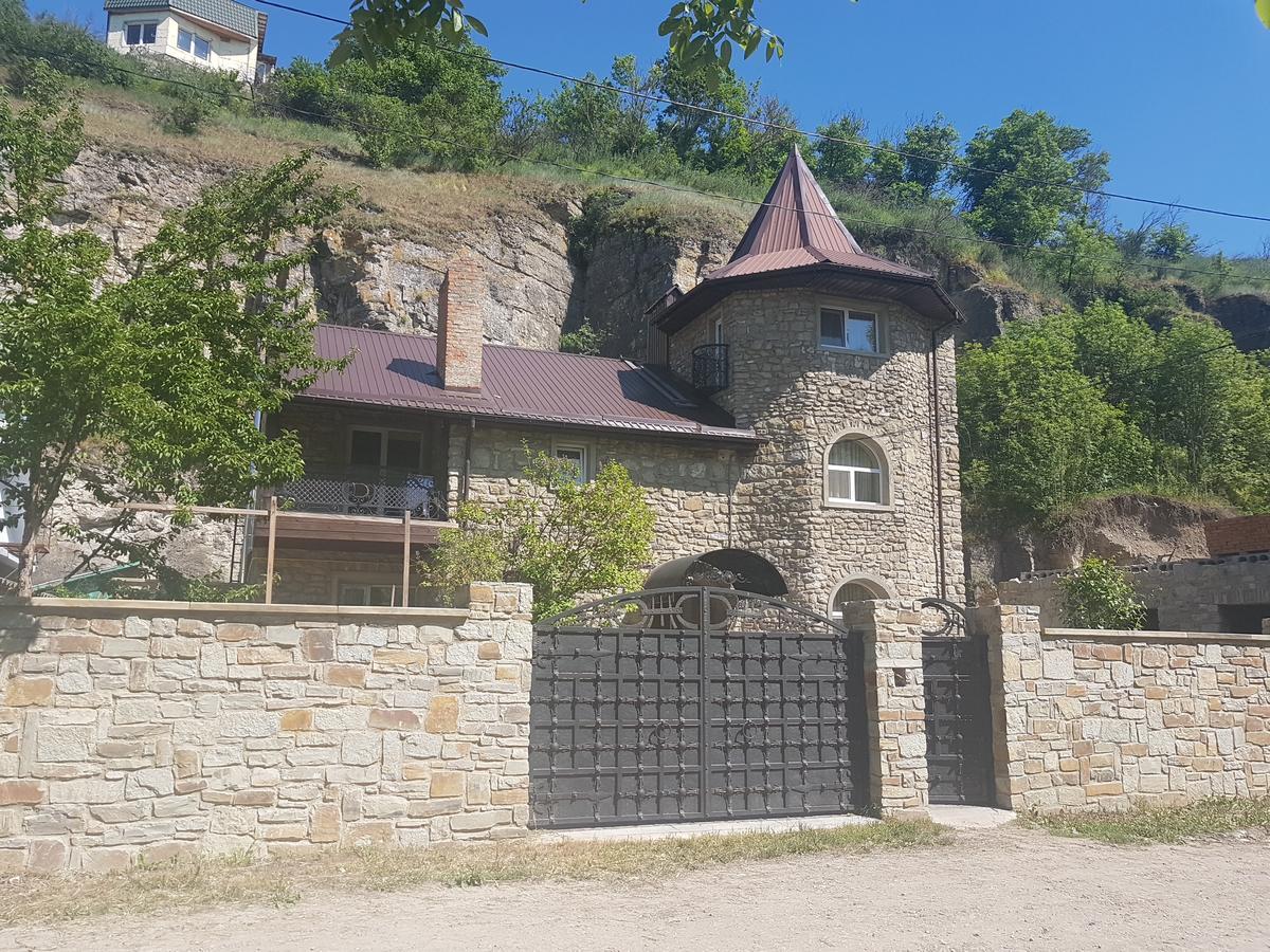 Smotrytska Vezha Hotel Kamianets-Podilskyi Luaran gambar